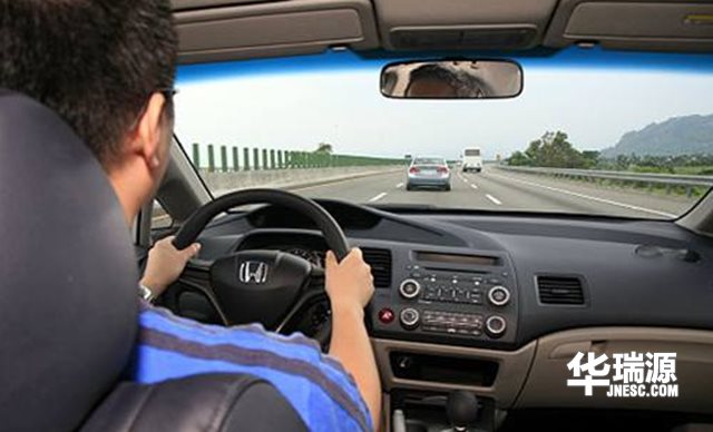 高速上开车“五大忌讳”，请花一分钟看一下，牢记在心