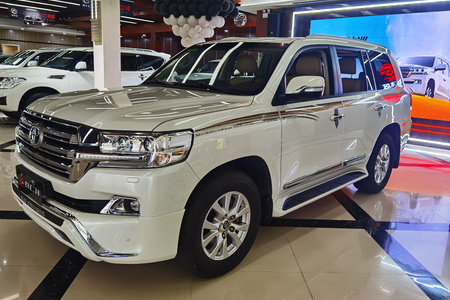 十堰二手丰田兰德酷路泽 2017款 4600 4.6L 自动 八气囊 双差 气泵版