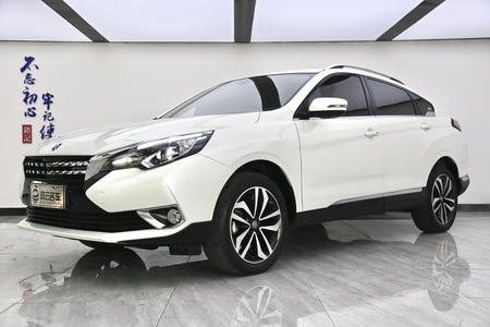 襄阳二手启辰T90 2018款 2.0L CVT 智联智尚版 国V