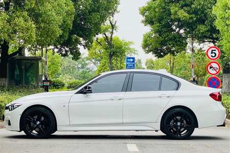 遂宁二手宝马3系 2019款 320i 2.0T 手自一体 M运动曜夜版